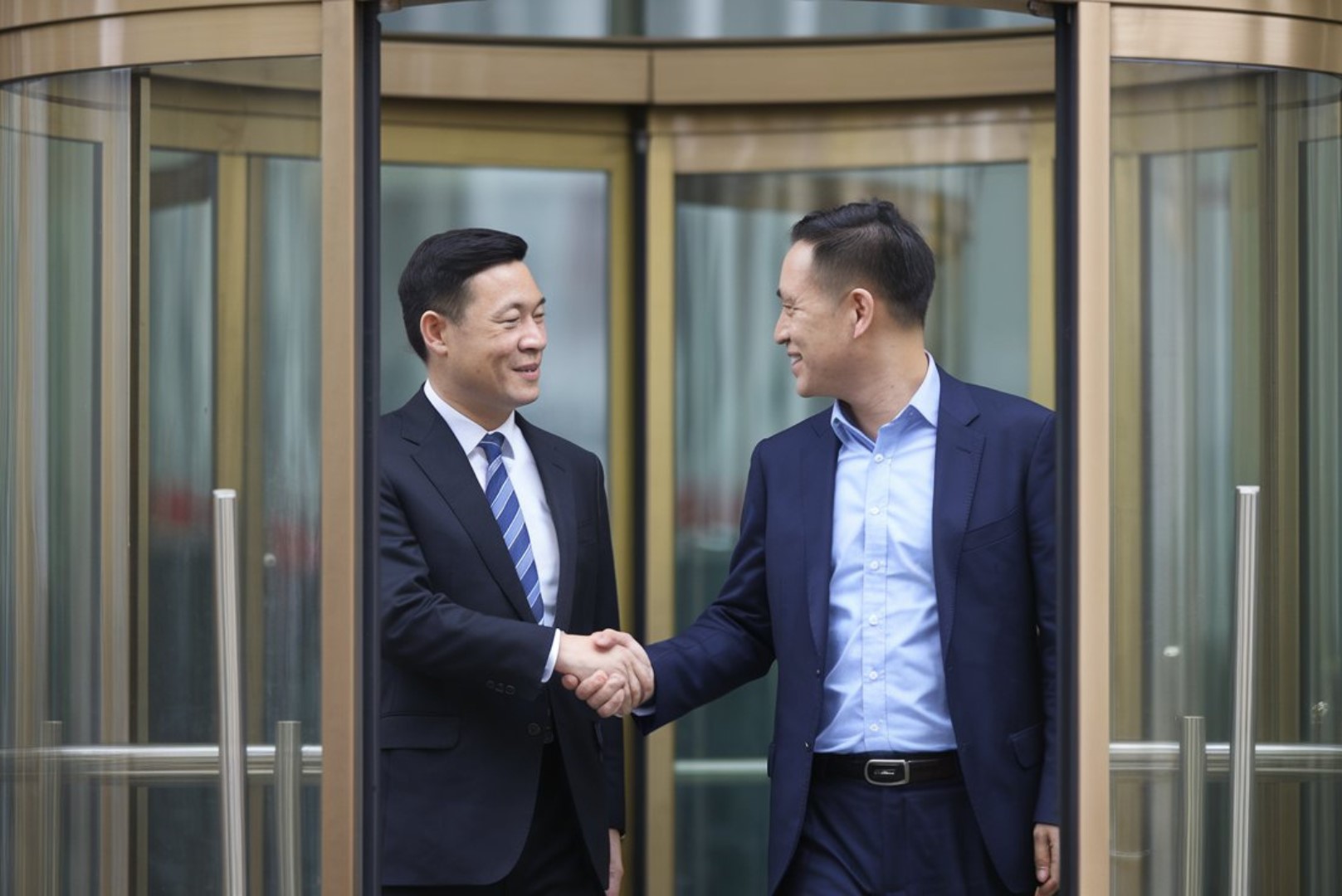 Revolving Door: Land Deals and Board Appointments in China