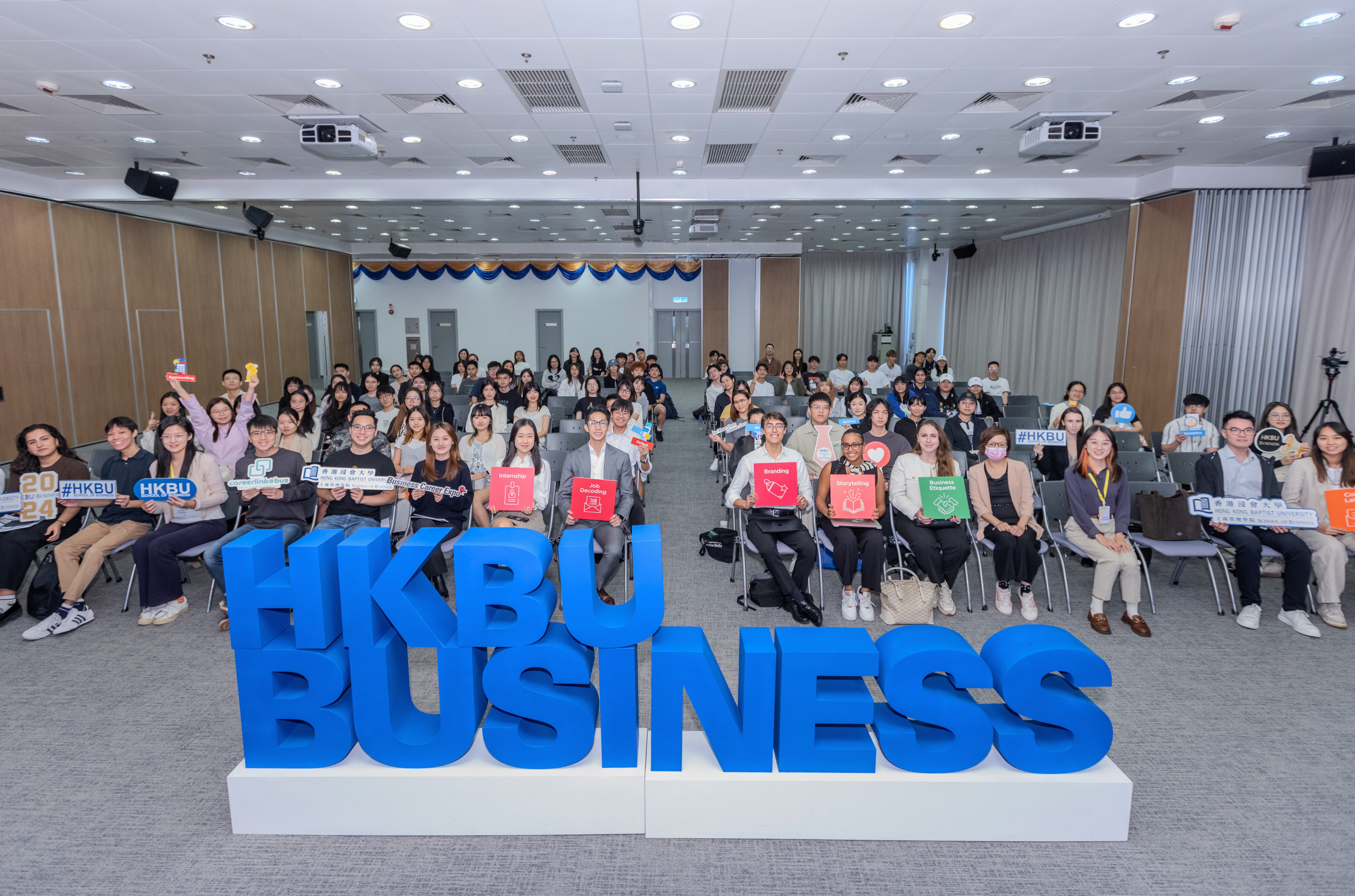 The HKBU School of Business Hosted Inaugural Career Expo: A Gateway to Management Trainee/Graduate Trainee