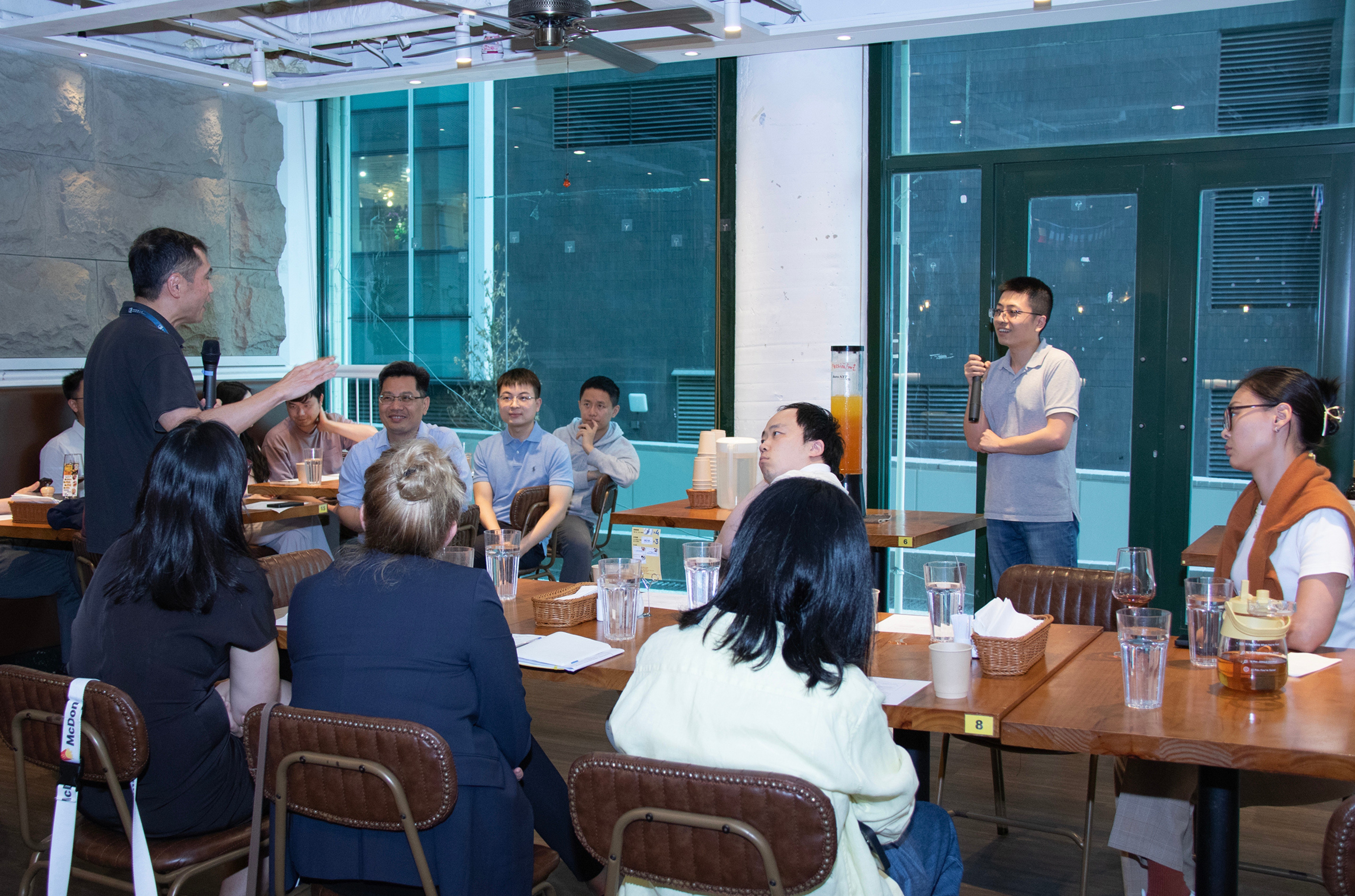 Faculty and scholars gather at HKBU School of Business Research Happy Hour – an evening of vibrant exchange, interdisciplinary dialogue, and forward-thinking ideas at the intersection of finance and technology.