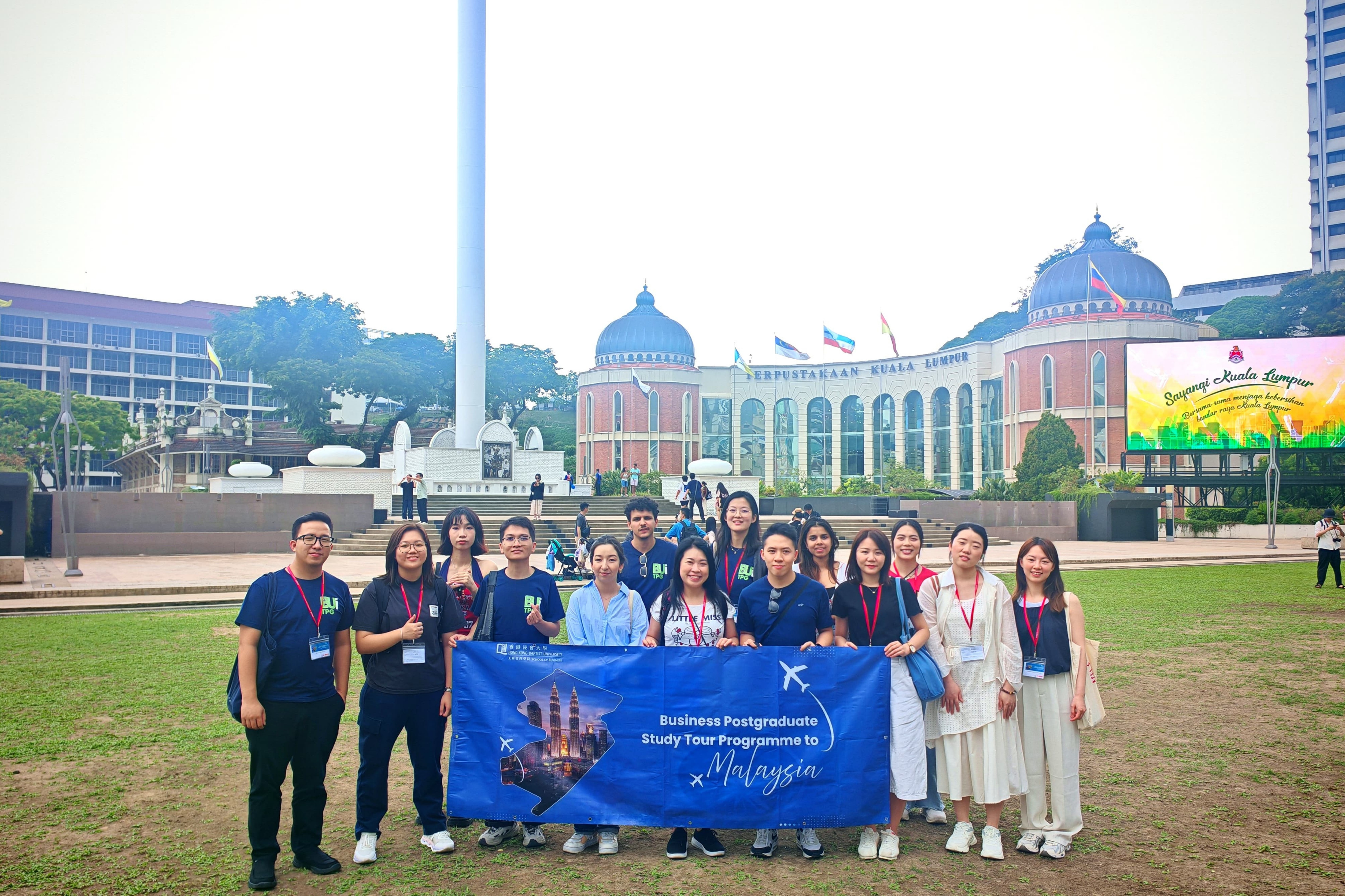 Participants enjoyed the vibrant atmosphere of Kuala Lumpur at the city centre.