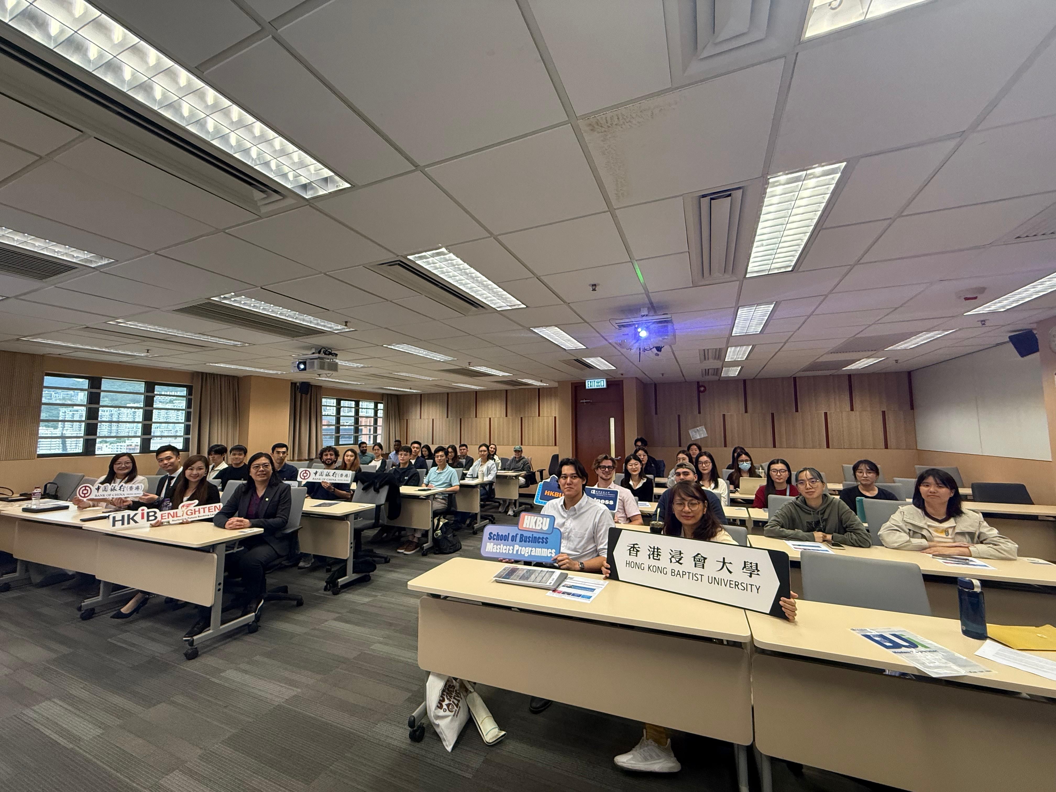Around 40 taught postgraduate students participated in the engaging workshop of “HKIB Talk: Your Fast Track to the Banking Industry” at the Hong Kong Institute of Bankers (HKIB).