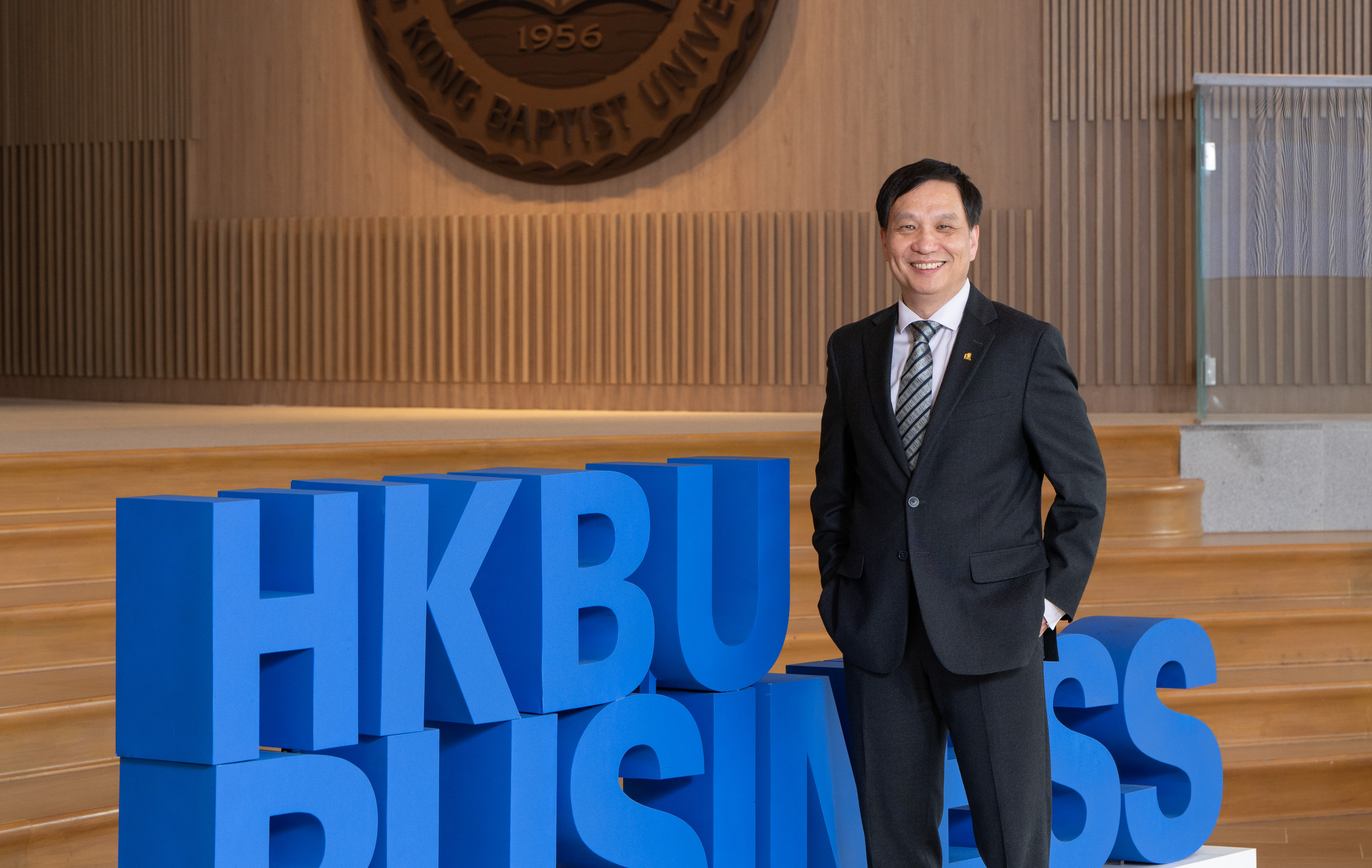 Professor Zhang received the award at the Conference on Information Systems and Technology held in Atlanta, Georgia, in the US, in October this year.